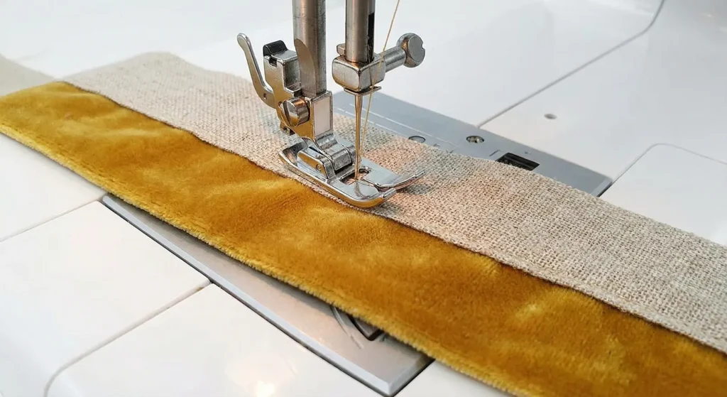 Layered Farmhouse Bedding Quilts for a Warm, Inviting Look