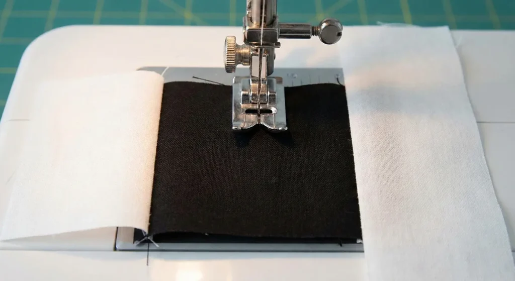 Sophisticated Black and White Log Cabin Quilt Designs with Modern Appeal