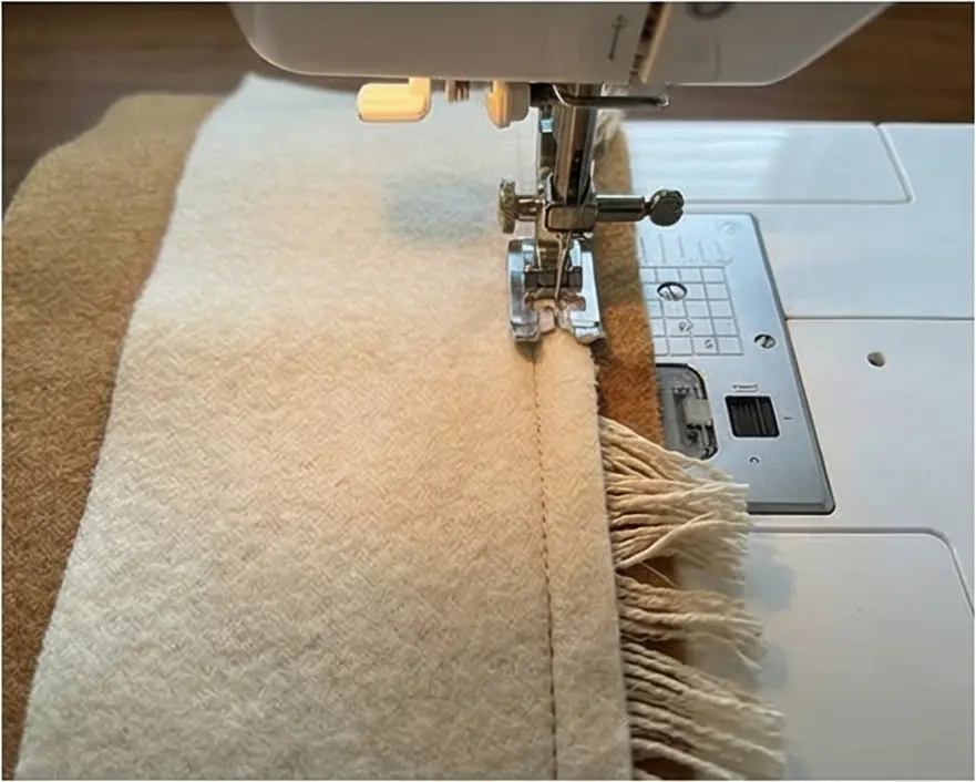 Boho Fringe Wool Quilts for Stylish Winter Layering