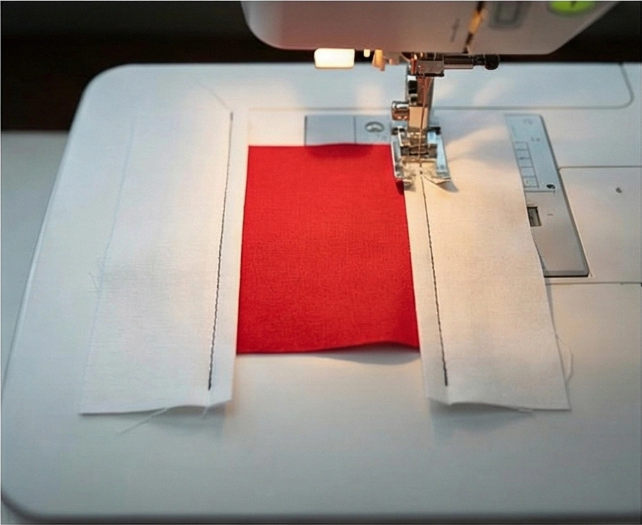 Elegant Red, Black, and White Quilts for Formal Dining Rooms