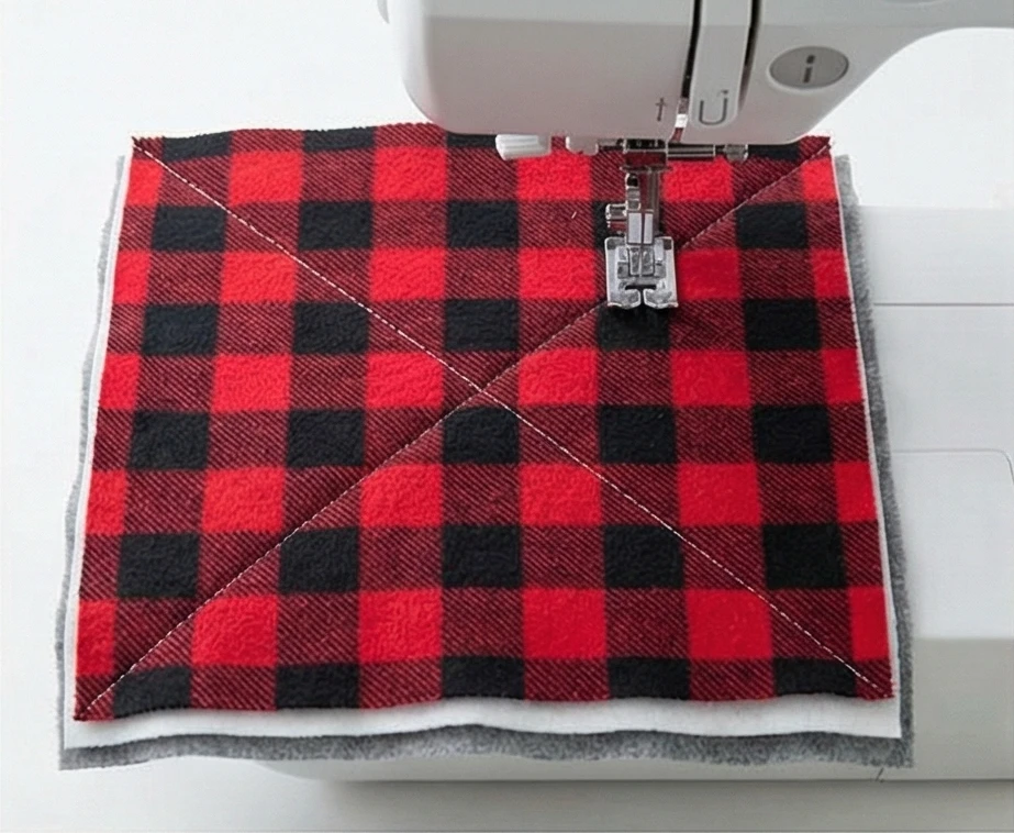 Farmhouse-Style Flannel Quilt Patterns for Cozy Winter Homes