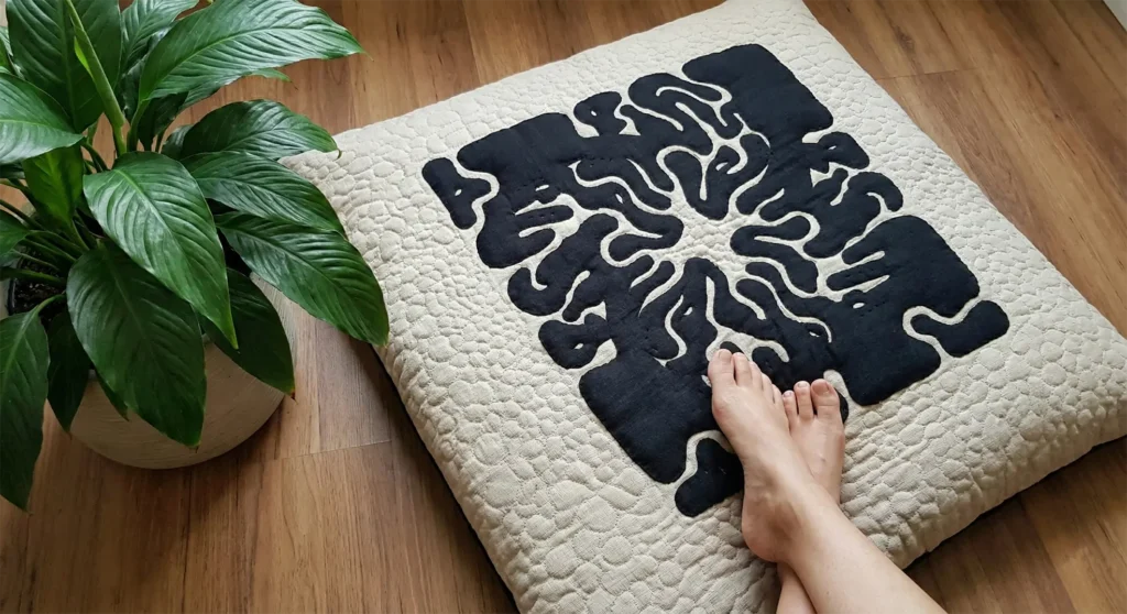 Lava Rock Hawaiian Quilt Pattern for Floor Quilts