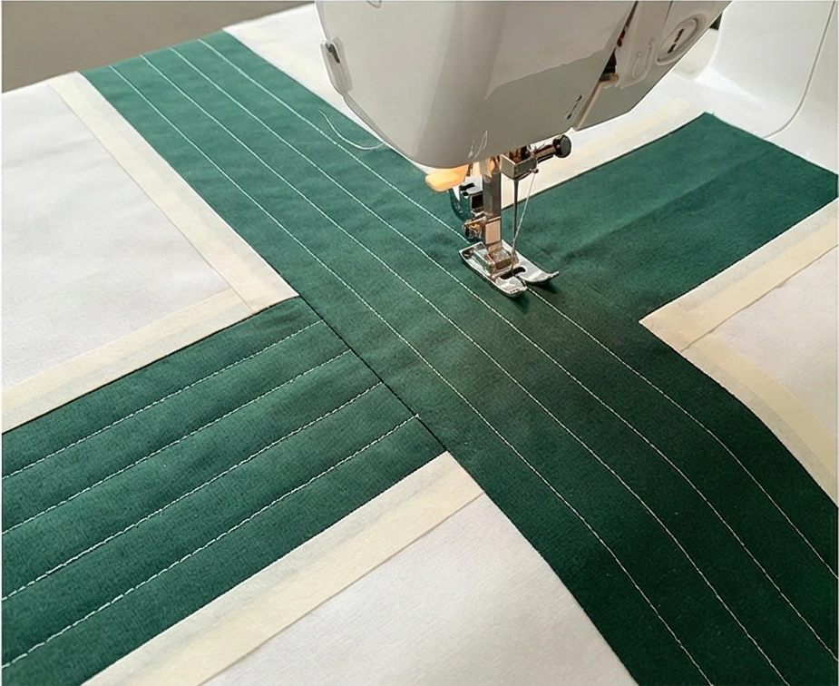 Scandinavian Cross Quilt Designs for Minimalist Bed Covers