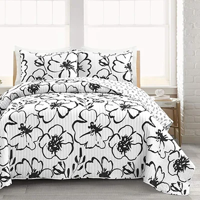Lush Decor Scandinavian Floral Quilt